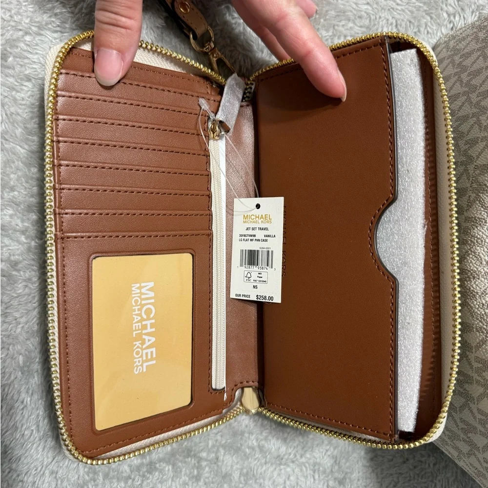 Michael Kors Women's Signature Logo Tote and Zip Wallet Set in Vanilla/Acorn